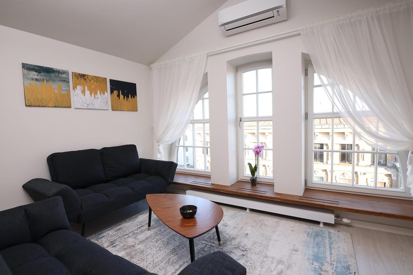 Apartamento Bright Attic Flat In The Centre Riga Exterior foto
